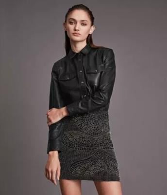 Женская рубашка приталенного кроя спереди, черная, стильная, из натуральной овчины, ручная работа, праздничная рубашка