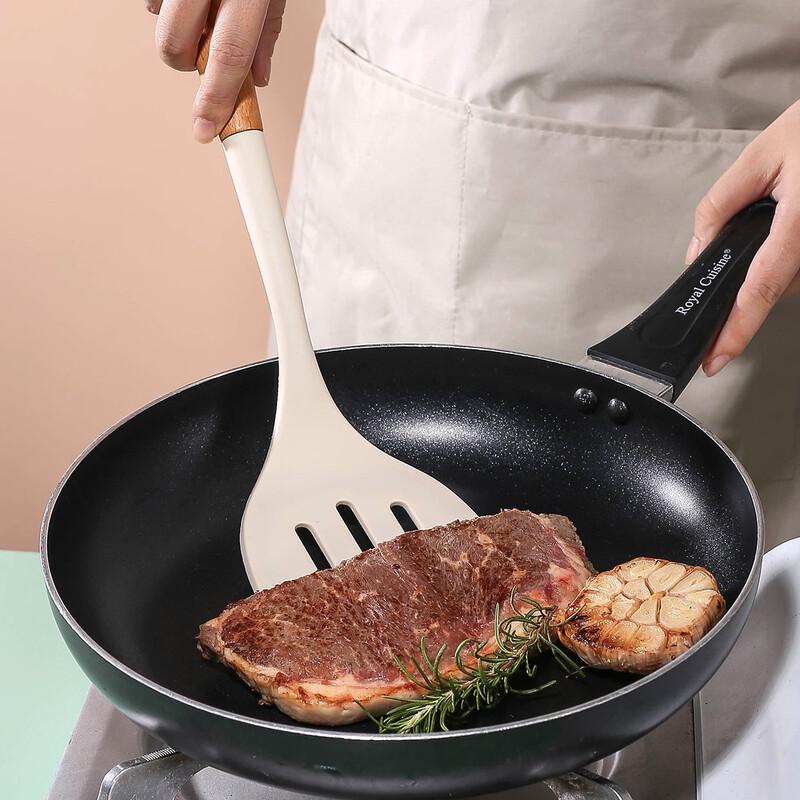 Changbaosen 8-Piece Silicone Kitchen Utensil Set