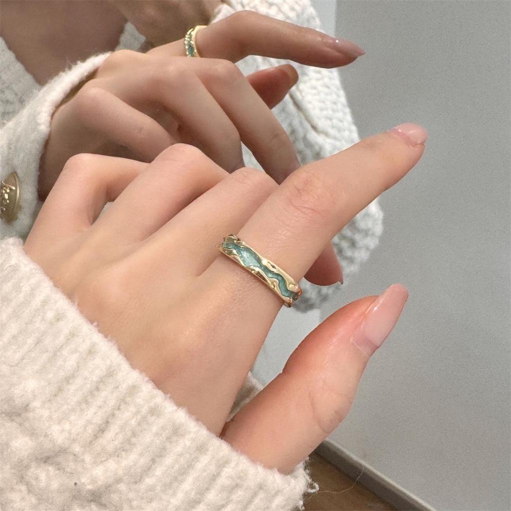 Эмаль, капельная глазурь, бабочка и перламутр, серебряное кольцо - элегантные, не тускнеющие женские украшения