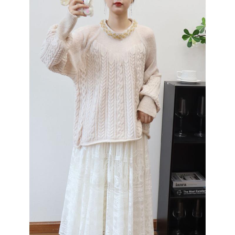 Autumn and Winter New Bead Design Knitted Sweater Top Loose Soft Waxy Gentle Wind Sweater Pullover Woman