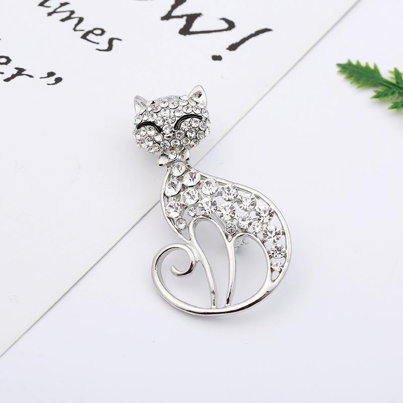 Брошь с инкрустацией из жемчуга и животного - мультяшный стиль, сплав, бижутерия в виде капли масла, для женщин