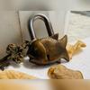 Замок из латуни с дизайном «Рыба» и ключами: Изготовленное вручную, уникальное и функциональное — очаровательное решение для обеспечения безопасности.