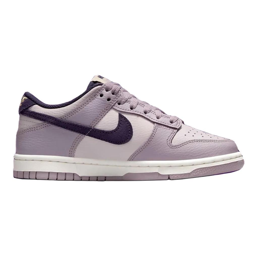 Nike Кроссовки Dunk Low GS Light Violet Ore Kids, фиолетовые, платиново-фиолетовые, Team-Gold HQ3573-202