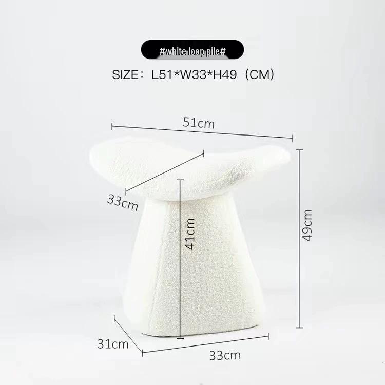 Роскошное современное кресло для макияжа инфлюенсера со спинкой в кремовом стиле для туалетного столика в спальне