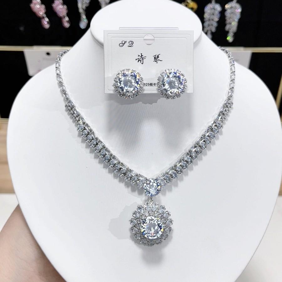 Fashionable Trendy Zircon Luxury Necklace and Earring Set - Elegant Jewelry Combo for Women
