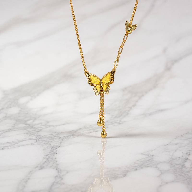 Gold Butterfly Tassel Pendant Necklace for Women Elegant Adjustable Clavicle Chain Trendy Pendant Jewelry Gift for Party Birthday Valentine's Day