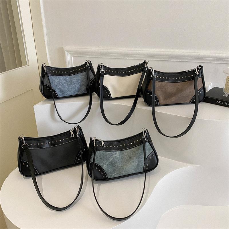 Ретро модная сумка через плечо женская зимняя 2024 новая корейская версия модный нишевый дизайн большая вместительная сумка через плечо сумка-мессенджер