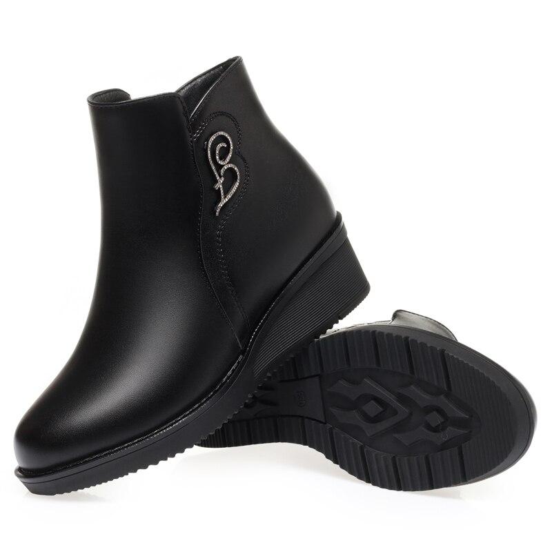 Женские зимние сапоги на танкетке, зимние сапоги для мам из натуральной кожи большого размера, повседневные женские короткие сапоги на среднем каблуке