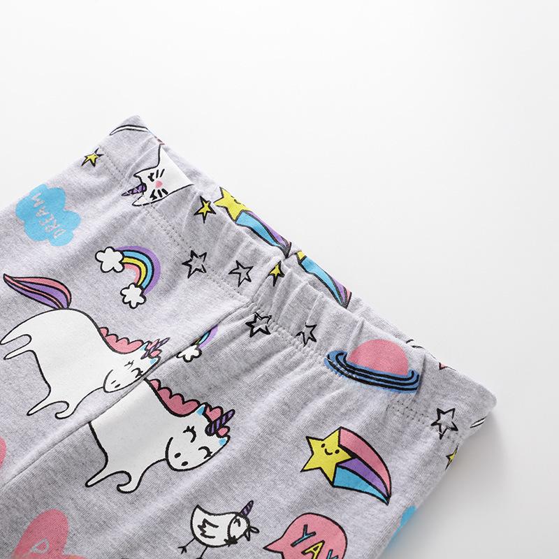 Леггинсы для девочек на осень 2023 года — детские брюки маленького и среднего размера на весну и осень