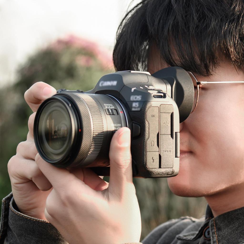 JJC Enlarged Round Eyecup Canon EOS R5 Mark II Eyepiece Eyepiece Compatible with Canon EOS R5 Mark II R5 Mark2 Camera Stray Light Blocking Viewfinder