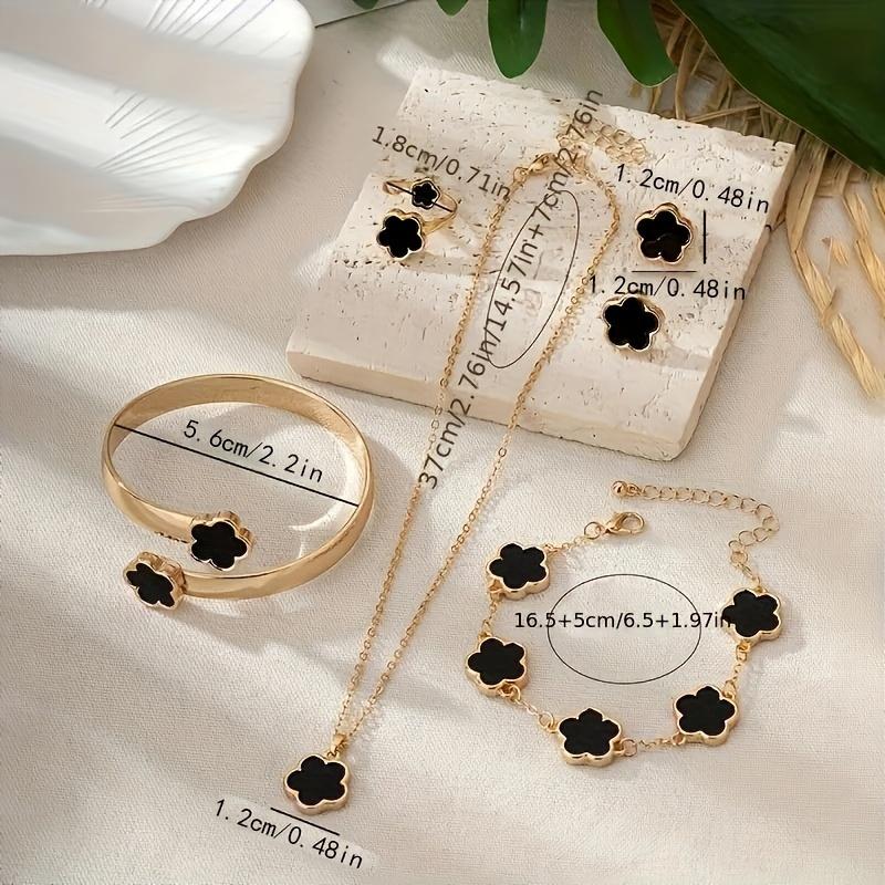 Elegant 5-piece Lucky Clover Jewelry Set - Necklace, Earrings, Ring, Bracelet, and Bangle - Zinc Alloy, Perfect for a Casual Outfit or As a Gift!