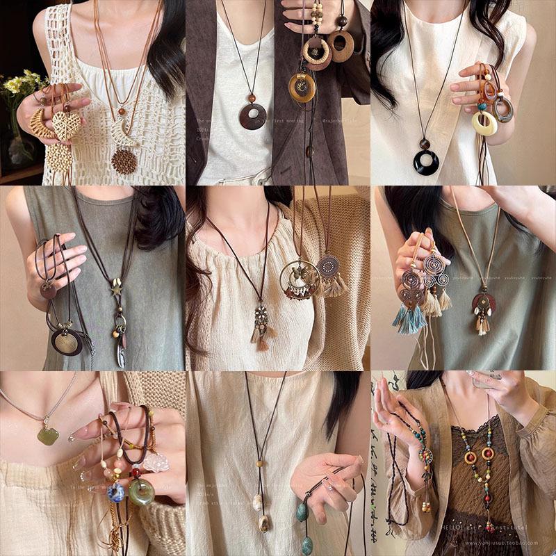 Retro Chinese Tassel Necklace: Unique Ethnic Style Women's High-End Clavicle Chain.