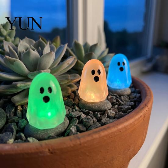 Spooky Atmosphere Decor for Holidays Glow in The Dark Ghost Figurines, Cute Resin Bead Set Halloween Creative Ornaments DIY Projects Decoration, Mini