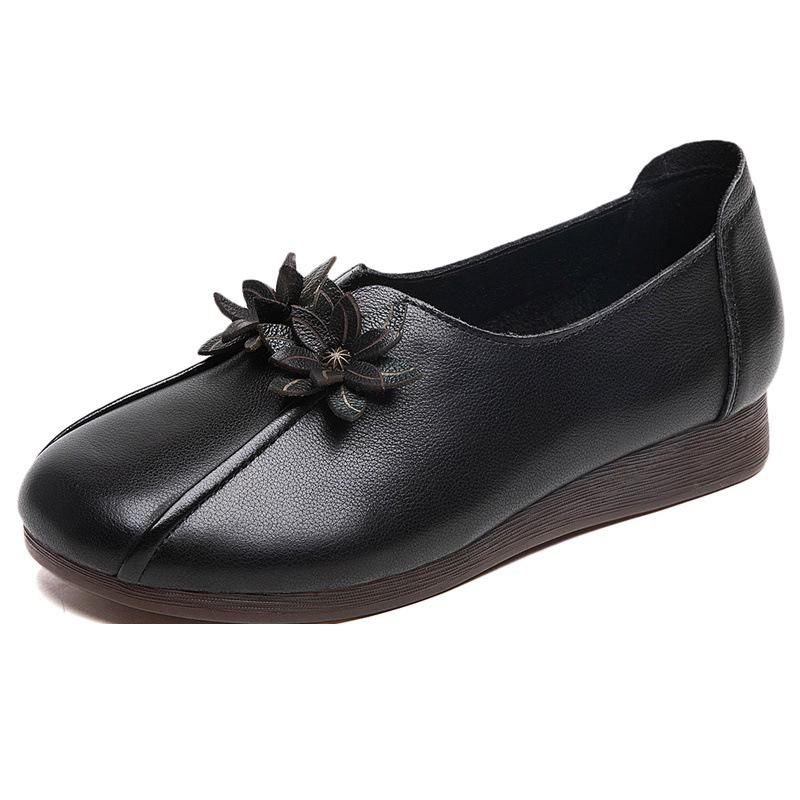 «Осенние туфли на танкетке из натуральной кожи с цветочным принтом в этническом стиле для женщин среднего и пожилого возраста»