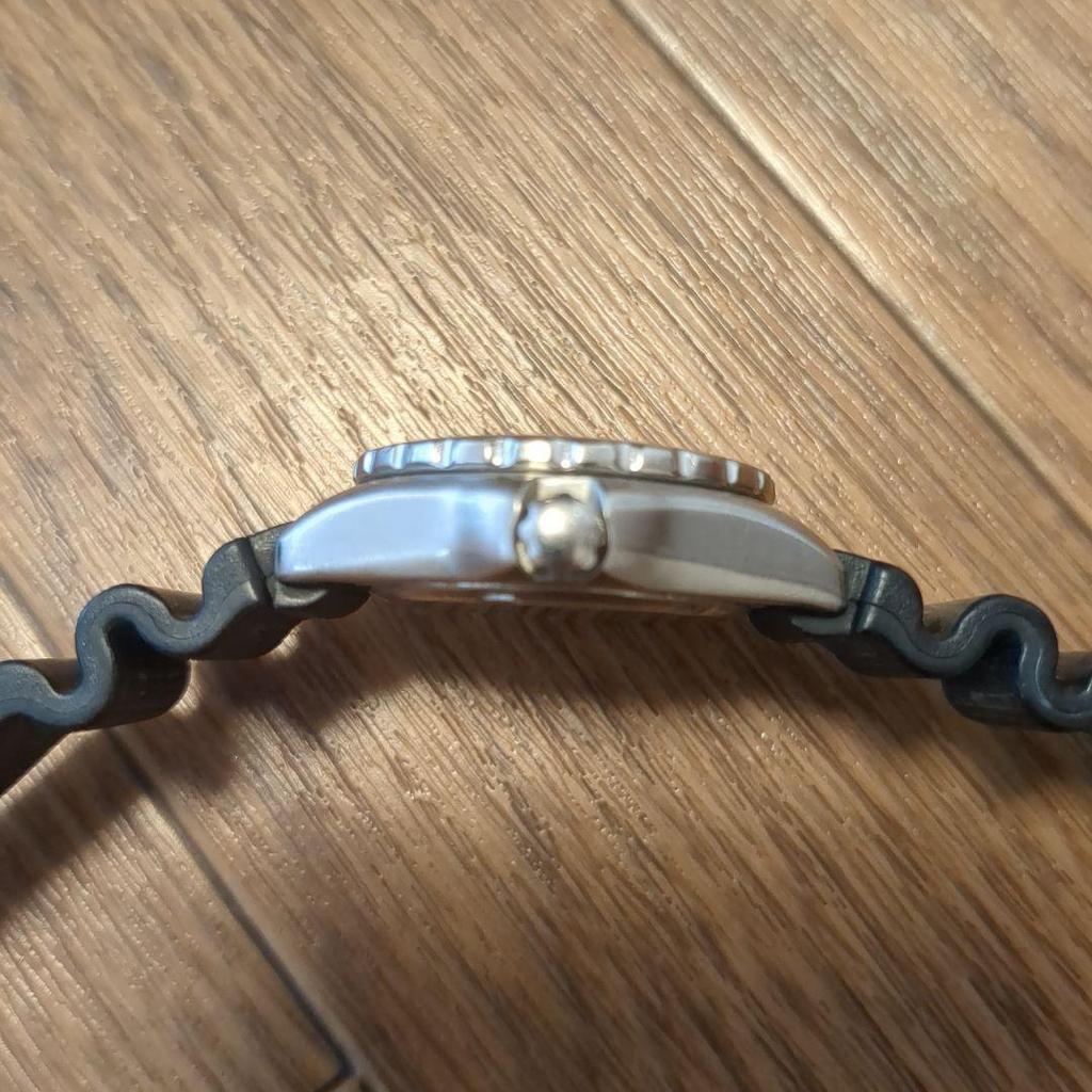Б/у Солнечные водонепроницаемые часы STAR JEWELRY (с недостатками)