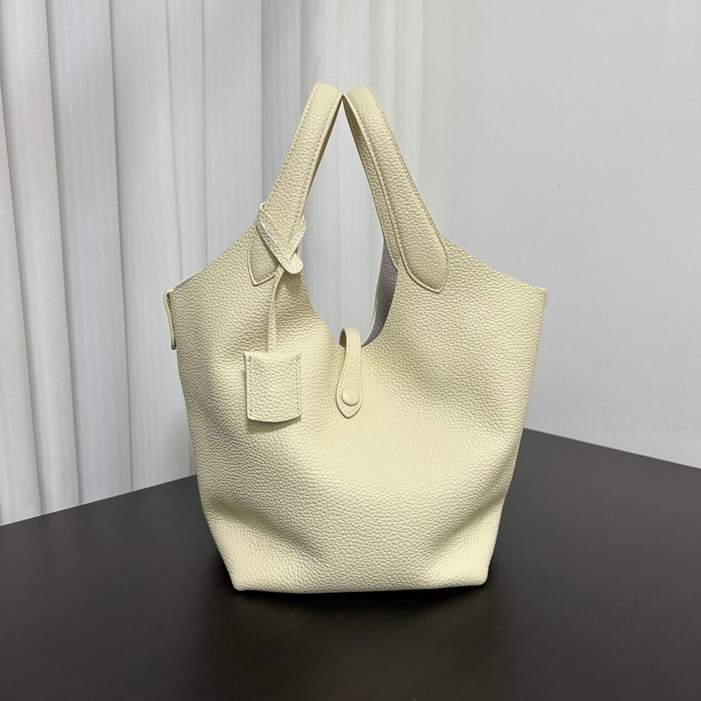 2025 New Niche Old Money Style Large Capacity Vegetable Basket Baotou Layer Lychee Cowhide Commuting Bucket Tote Bag