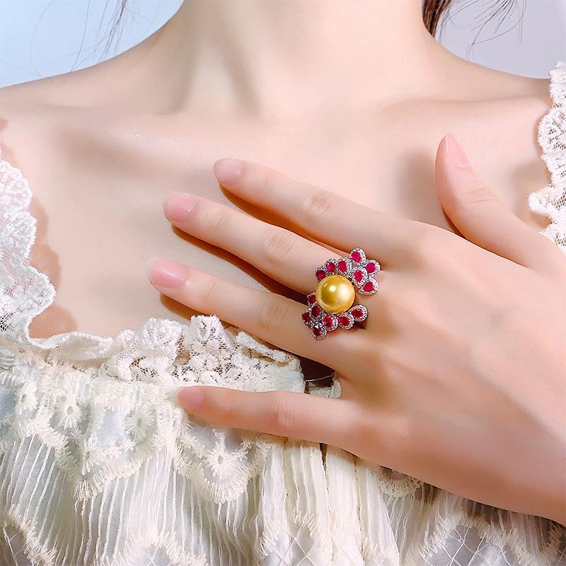 По прочности сопоставимы с австралийскими кольцами из белого жемчуга, потрясающие кольца из красного жемчуга и желтого бисера, слегка потертая кожа, легкая, очень красиво носить.