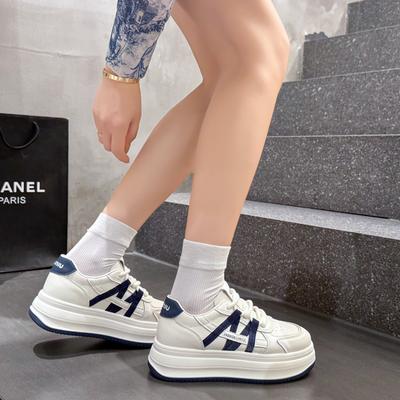 Женская обувь – Кроссовки