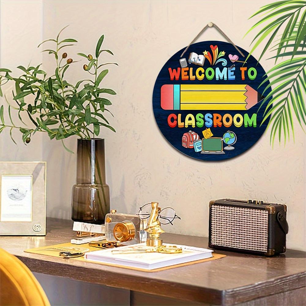 Классическая деревянная табличка «Добро пожаловать в класс» — многоцелевая табличка на дверь учителя, настенный образовательный декор, выпускной сезон, идеальный подарок для учителя