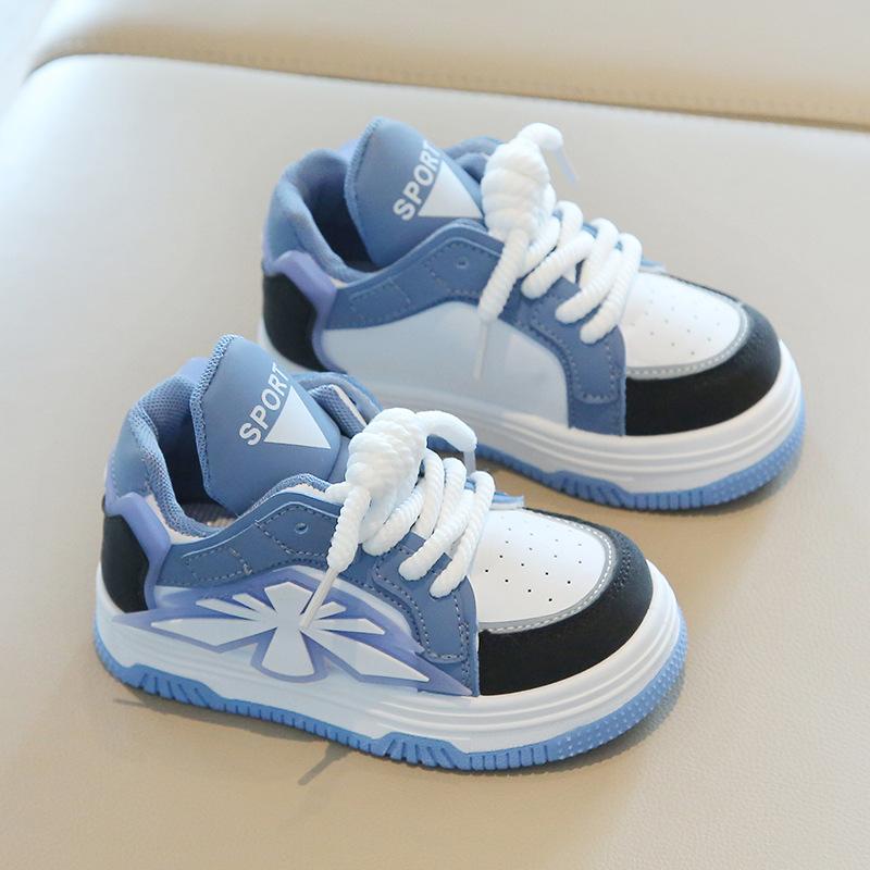 Детская спортивная обувь 2025 весна и осень повседневные кеды для мальчиков высокие кроссовки для девочек маленькие белые туфли мягкая подошва детские туфли-хлебцы одинарные