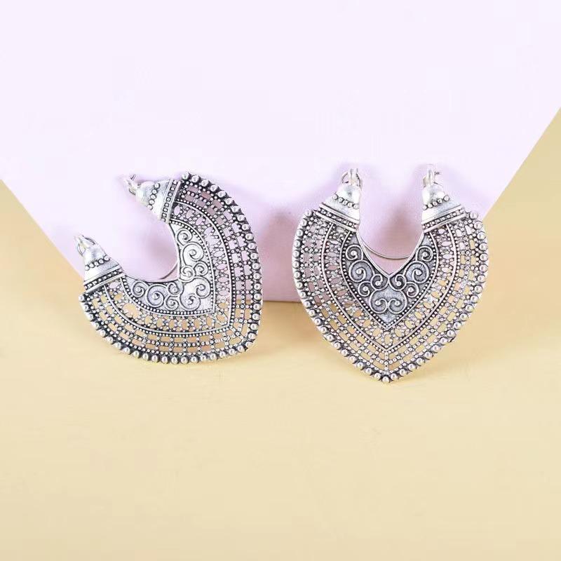 Винтажные серьги в этническом стиле с полым сердцем, модные серьги-подвески в цыганском стиле с микрорезьбой в форме буквы U, женские украшения, подарки