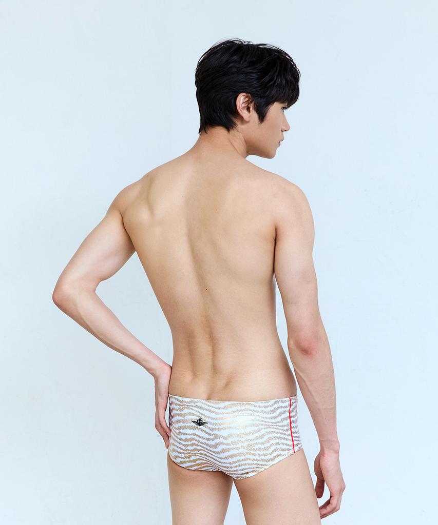 Jeikeoseu Beomgyeol Короткий Квадрат 981