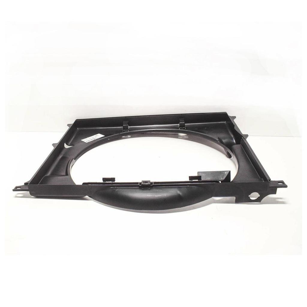 Воздуховод кожух вентилятора для BMW 3 серии E36 и Z3 17111723031 - В наличии