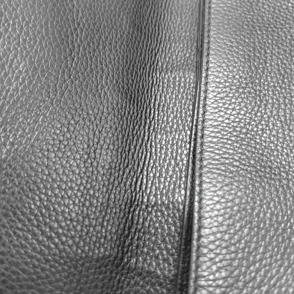 [Pre-Owned] Impressed Logo Chain Tassel Leather Crossbody Shoulder Bag - Good #FU4MSI