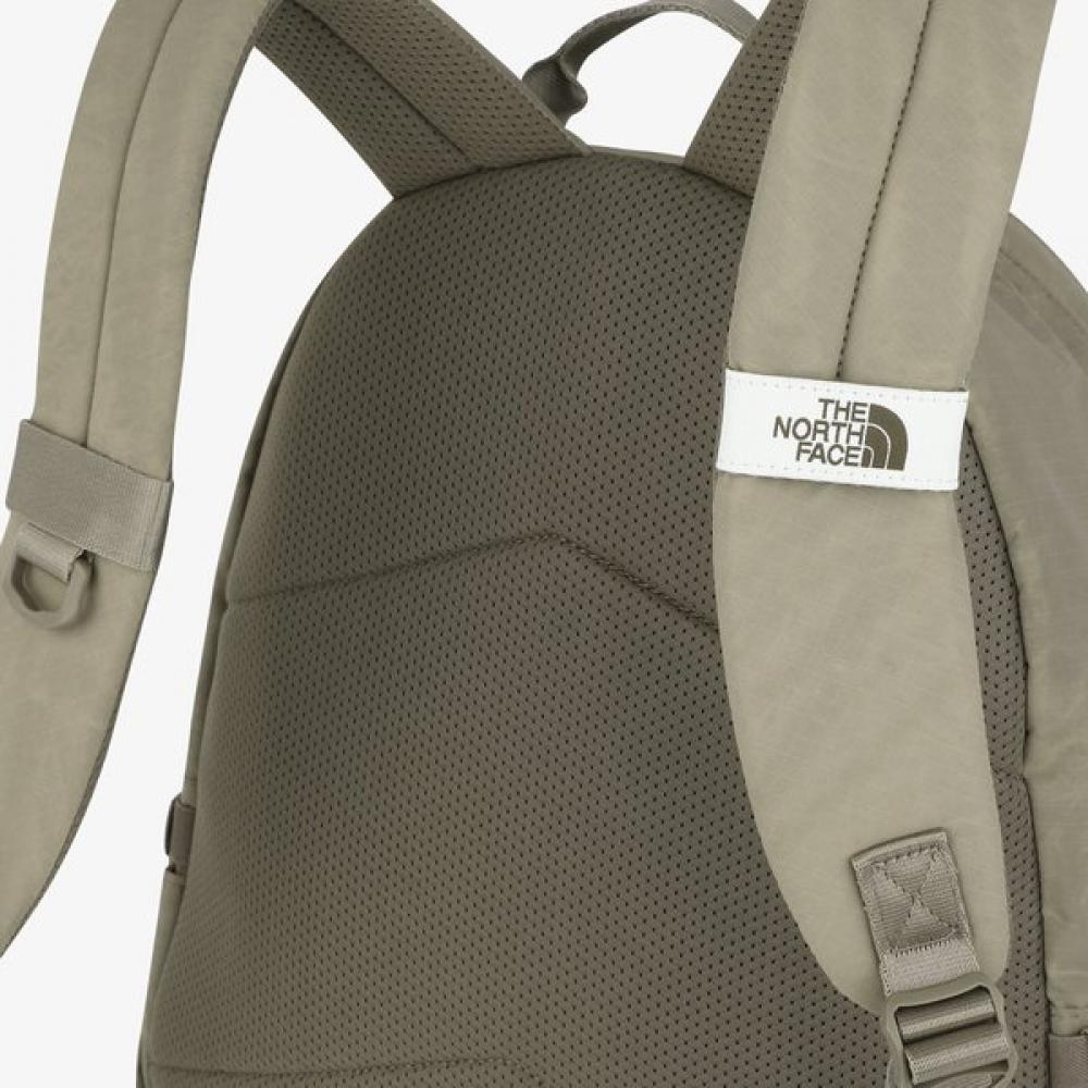 The North Face Unisex White Label Standard Backpack Medium Waxed Beige Brown Nm2