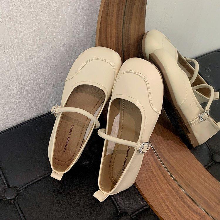 Мягкие кожаные туфли в стиле ретро с круглым носком и неглубоким горлом, женские весенние туфли 2024 года в корейском стиле, новые туфли Doudou на мягкой подошве, маленькие кожаные туфли для женщин