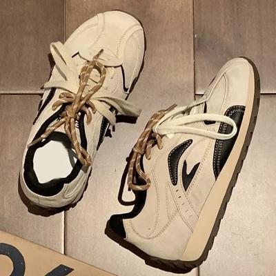 Женская обувь – Кроссовки