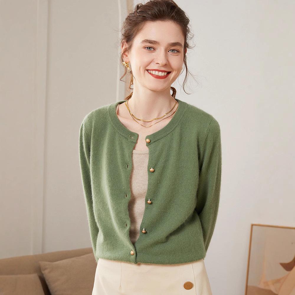 Women's Cashmere Knit Cardigan - Long Sleeve, Loose Fit, Round Neck, Versatile for Autumn/Winter Commutes