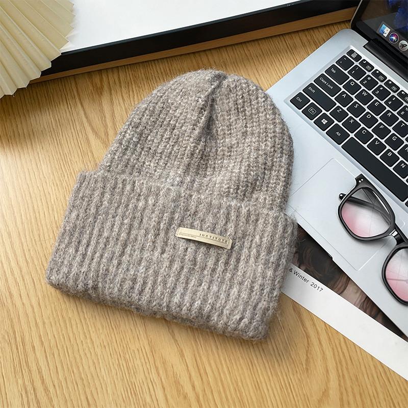 Knitted Hat With Letter Prints For Winter Warmth And Style For Casual Wear