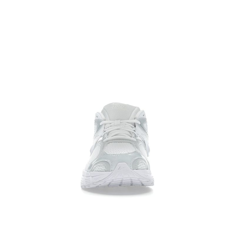 Nike Женские кроссовки WMNS V5 RNR Chunky Retro Бело-серебристые HQ7901-101