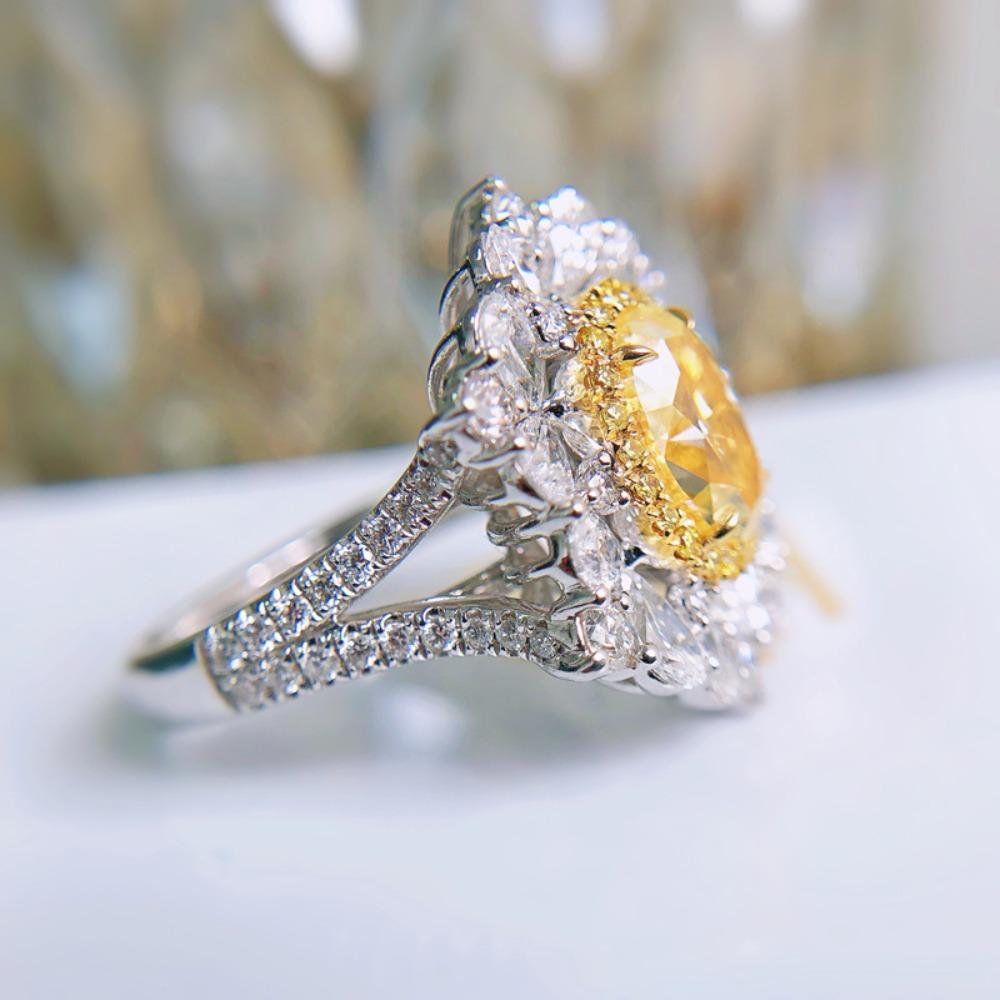 Luxury Synthetic Asscher Cut Yellow Diamond Ring for Women Big Pigeon Egg Design Fashion Jewelry
