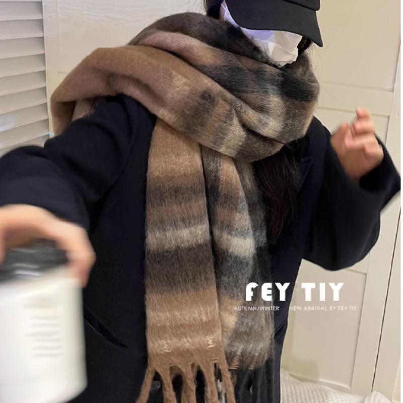 Женский толстый клетчатый шарф из пряжи — универсальный, теплый, в студенческом стиле для осени/зимы