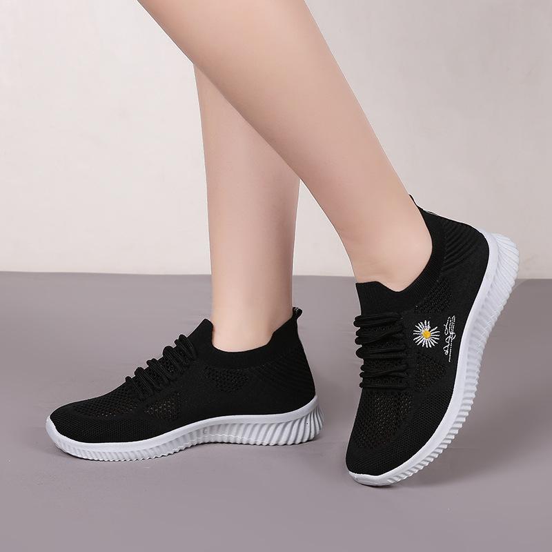 New spring and summer women's sports shoes fashion versatile running shoes mesh breathable casual schoolgirl