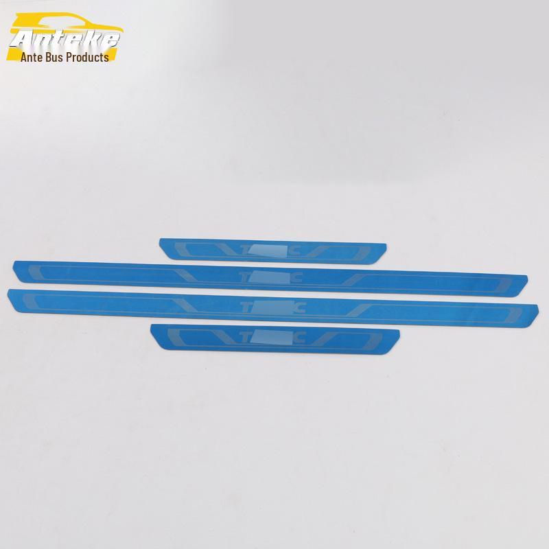 Защитные накладки на пороги и бампер T-Roc для моделей 18+