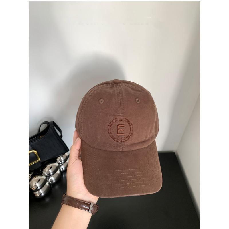 Retro Embroidered Letter Baseball Cap Men's and Women's Sunshade Simple Personality Street Leisure Cap