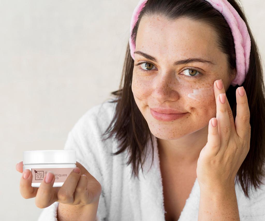 Black Rose Soothing Mask Elissys, France