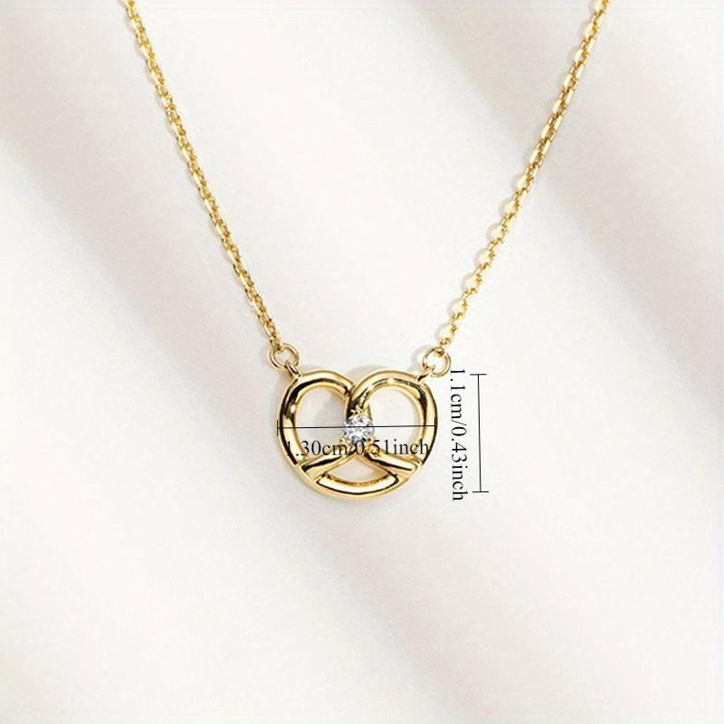 1 шт. Изысканное и модное ожерелье, в сочетании с ювелирными изделиями из микросинтетического циркона в форме сердца, представляет простой и повседневный стиль ношения.