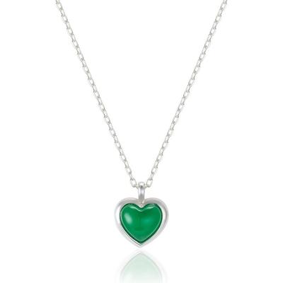 Серебряное (925 пробы) колье с зеленым ониксом в форме сердца