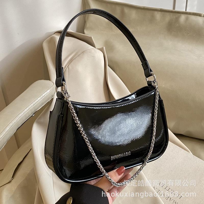 Премиальный сенс ретро маленькая сумка женская 2025 новая осень и зима универсальная сумка-мессенджер супер огонь сумка на плечо подмышку маленькая квадратная сумка