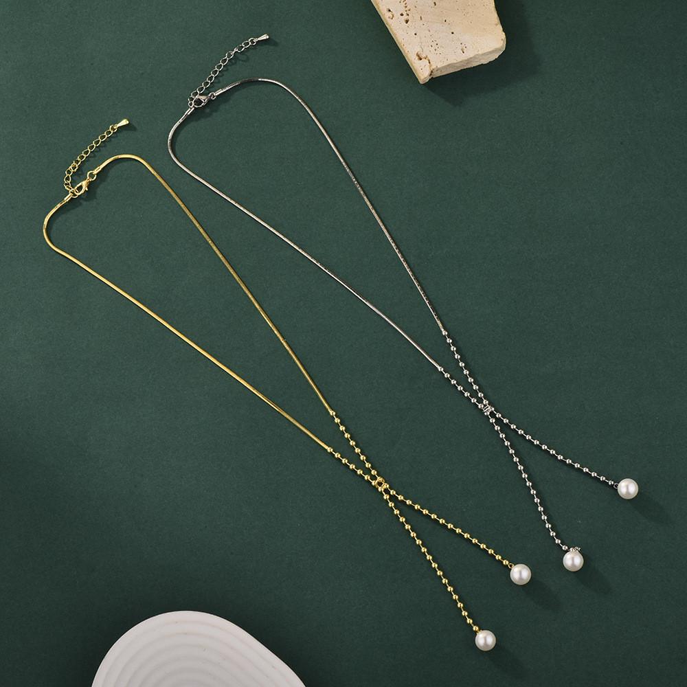 Elegant Geometric Pearl Pendant Titanium Steel Necklace For Women With Gold Plating Stylish Design For Fall 2024 Fashion Trends