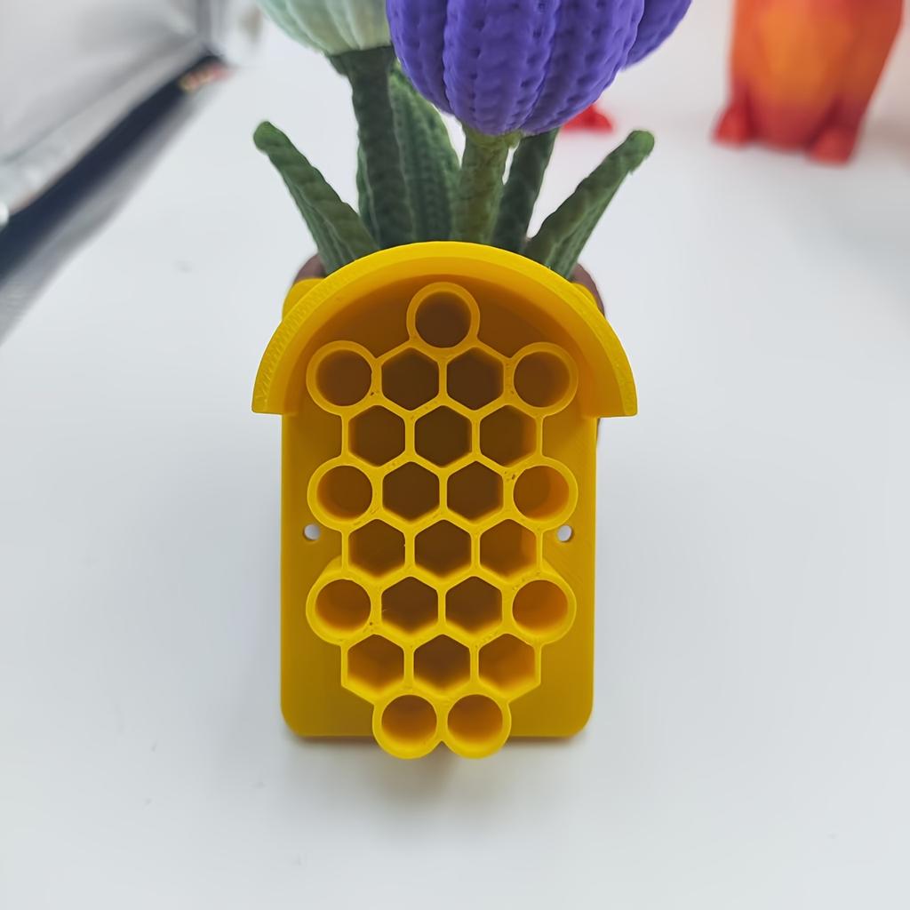 3D-печатный одиночный сотовый домик Устройство для гнездования диких опыляющих пчел Пчелиный хостел Внешний ландшафт Экологическое украшение