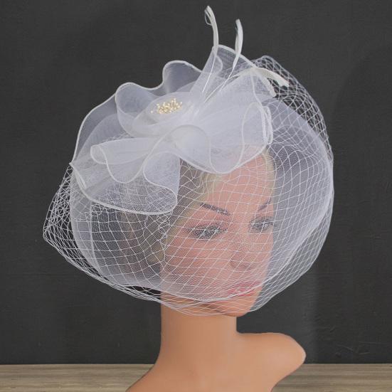Wiomen Party Fascinator Hat Сетка Ажурная сетка Перо Винтажный цветок Королевский стиль Свадебный головной убор Головной убор Сценическое представление Головной декор Шляпа для волос