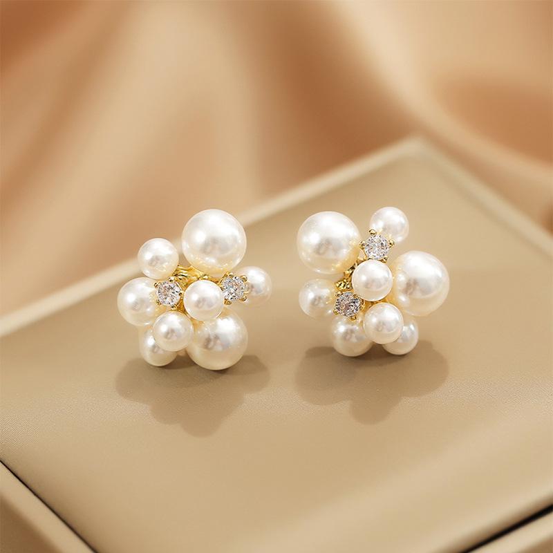 S925 Silver Pearl Flower Stud Earrings: Elegant French Luxury Rhinestone Design for Women
