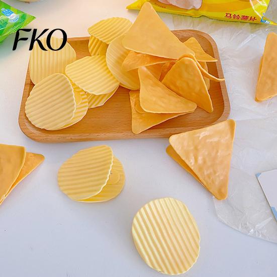 Lightweight Food Clip Potato Chip Sealing Clips, with Anti-Slip Toothed Bag Freshness Strong Durable Plastic for Chips Bread Coffee