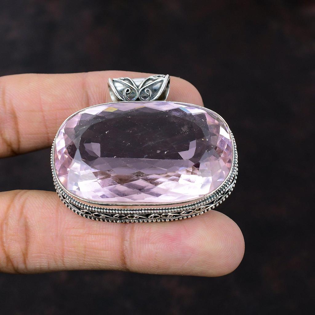 Граненый розовый кунцитовый кулон Красивый винтажный кулон Стерлинговое серебро 925 пробы Ювелирные изделия из драгоценных камней Элегантный кулон ручной работы Подарок для друга