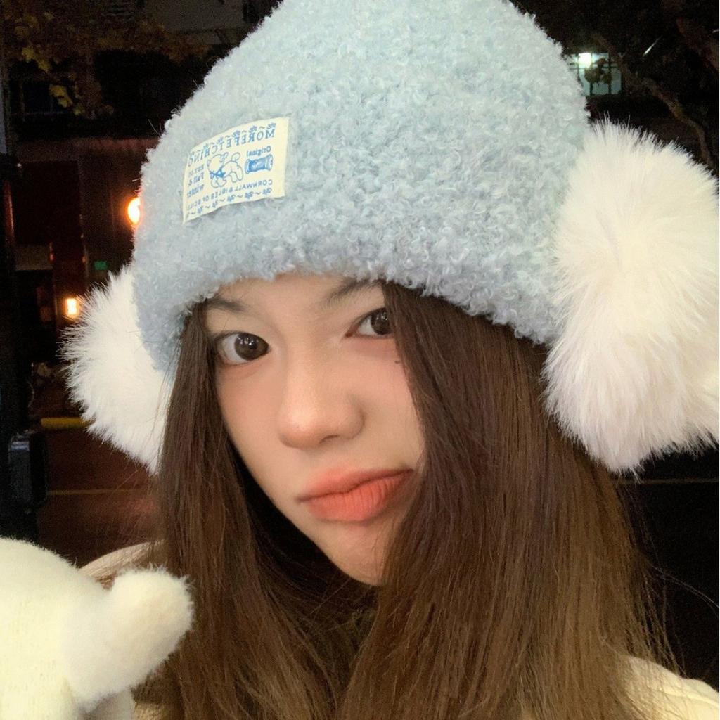 Plush knitted hat for women, thickened and warm in winter, cold-proof ear protection hat in winter, showing a small face, wool hat, cute ear bag hat
